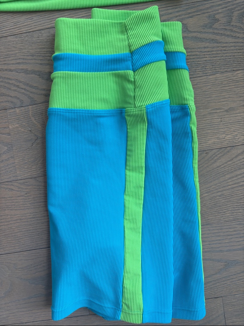 Beach Riot Blue & Lime Colorblock Athletic Bike Shorts - Picture 5 of 5